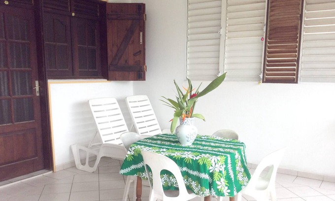 Petit-Canal Apartment | Homerez - Appartement 8 km away from the beach for 4 ppl. at Petit Canal