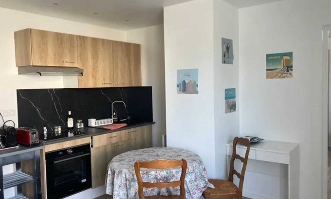Chateau-d'Olonne Apartment | Homerez - Apt in Les Sables-d'Olonne.