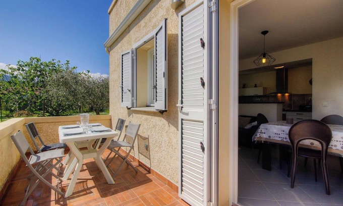 Taglio-Isolaccio Apartment | Homerez - Apt in Taglio-Isolaccio