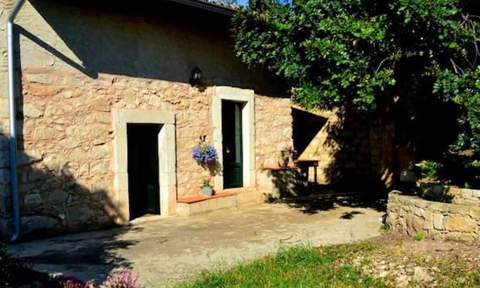Chiaramonte Gulfi Apartment | Homerez - Beautiful appartement for 3 ppl. at Chiaramonte Gulfi