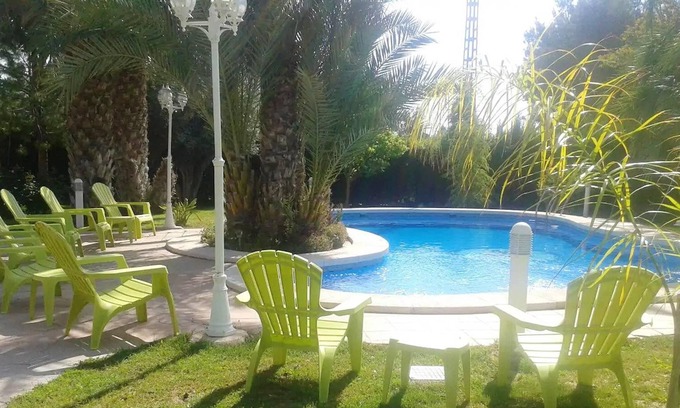 Los Arenales del Sol House | Homerez - Beautiful property for 4 ppl. with shared pool and terrace at Elx