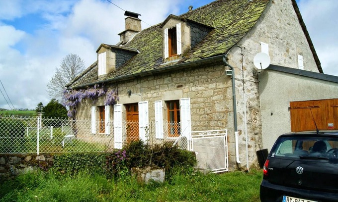 Menet House | Homerez - Big house for 12 ppl. with garden and terrace at Menet
