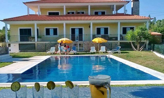 Vilar da Mo Villa | Homerez - Big villa 10 km away from the beach with swimming-pool and jacuzzi