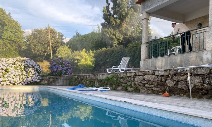 Vila Ruiva Villa | Homerez - Big villa for 12 ppl. with swimming-pool and terrace at Mogadouro