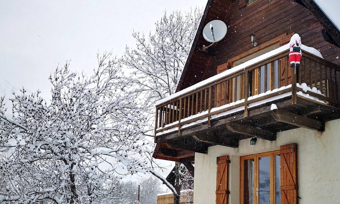Allos Ski Chalet | Homerez - Chalet 1 km away from the slopes for 4 ppl. with terrace at Allos