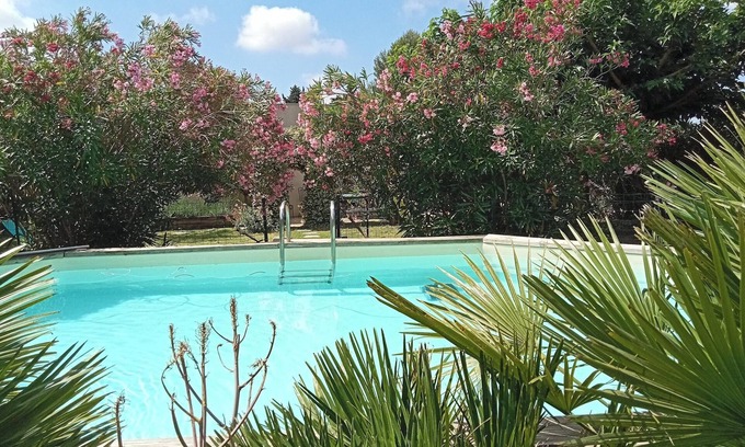 Maillane House | Homerez - Charming house in Maillane with a private pool