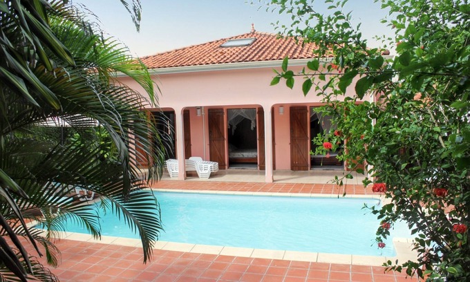 Quartier Desert Villa | Homerez - Charming villa in Sainte-Luce with pool and jacuzzi