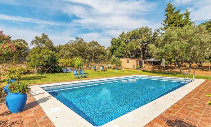 Calabazares Villa | Homerez - Charming Villa in Cortegana with Private Pool