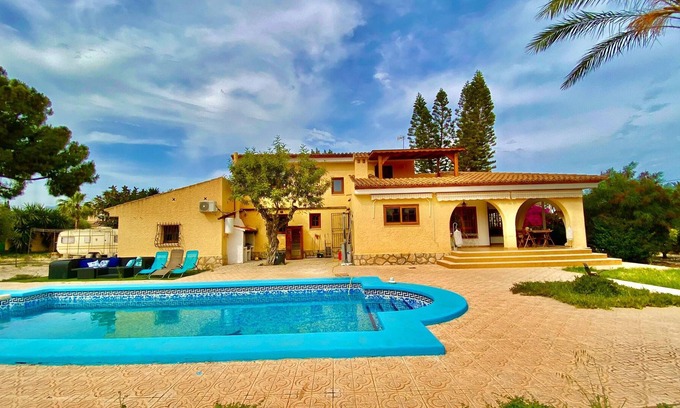 San Juan de Alicante Apartment | Homerez - Large apartment With swimming pool