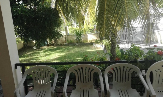 Goodlands Apartment | Homerez - Spacious apartment in Goodlands 100 m²