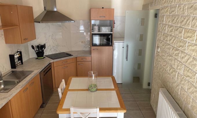 Roux Apartment | Homerez - Studio Charleroi Center