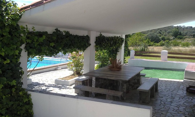 Aroche Villa | Homerez - Villa in Aroche with pool.