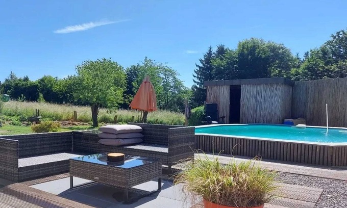 Ohey Villa | Homerez - Villa in Ohey with pool.
