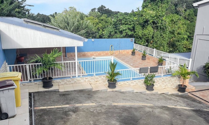 Saint-Esprit Villa | Homerez - Villa in Saint-Esprit