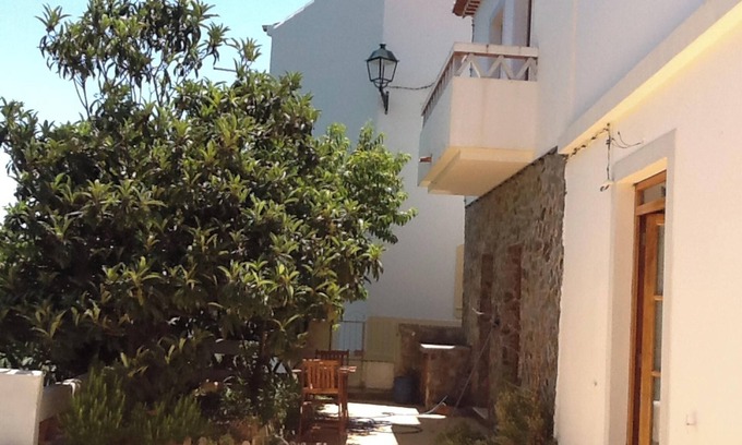 Aljezur House | Homerez - Welcoming House in Aljezur, garden