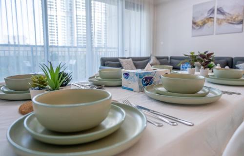 Dubai Apartment | Homes Beyond l Spacious 2BR Creekside Lifestyle