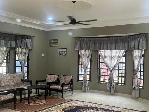 Jasin House | Homestay Bukit Durian