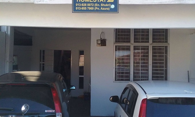 Kota Bharu House | Homestay Haji Ismail 5 bedrooms 2 Aircond
