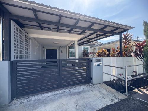 Kampung Tok Rasul House | HoMestaY Kulim Seri Rambai