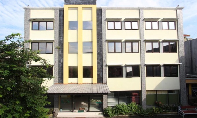 Pati House | Homestay Tentrem Simpang Lima