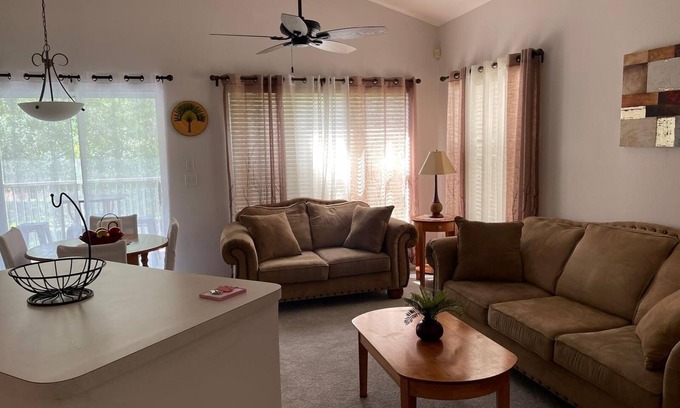Port Saint Lucie Apartment | Homey 1 BD/1 Bath apartment next to PGA Golf Course.