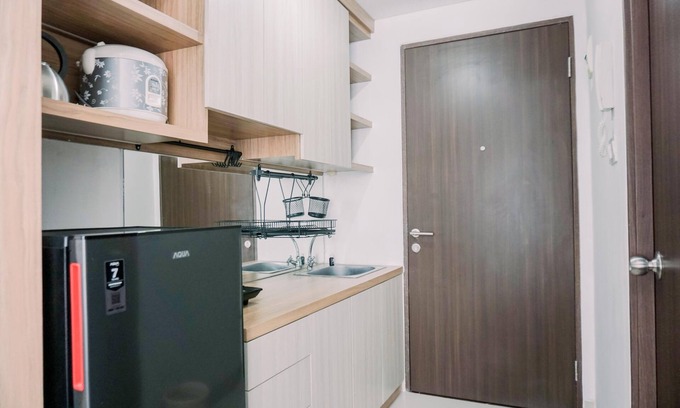 Ciputat Apartment | Homey And Enjoy Living Studio Transpark Bintaro Apartment