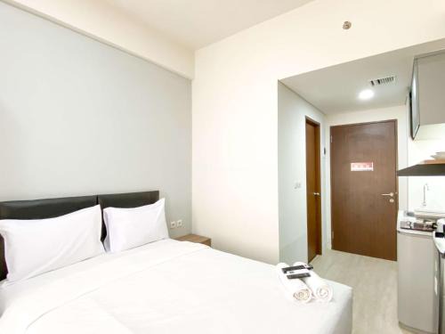 Bekasi Timur Apartment | Homey and Well Design Studio Transpark Juanda Bekasi Timur Apartment By Travelio