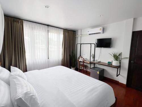 Talat Khwan Hostel | Homie Non - โฮมมี่ นนท์