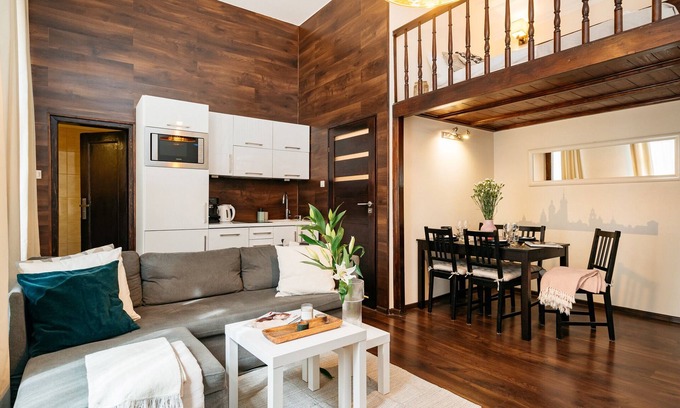 Stare Miasto Apartment | Honey Apartment - LoftAffair