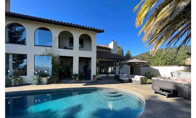 Ukiah Villa | Honey House Villa, wineries, views, pool, hot tub