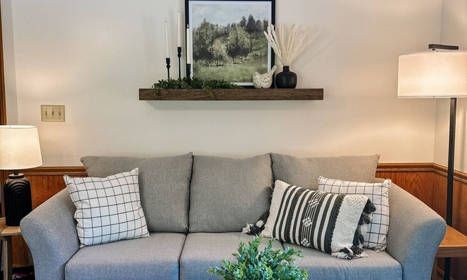 Millersburg House | Honey Run King Suite ~between Millersburg & Berlin