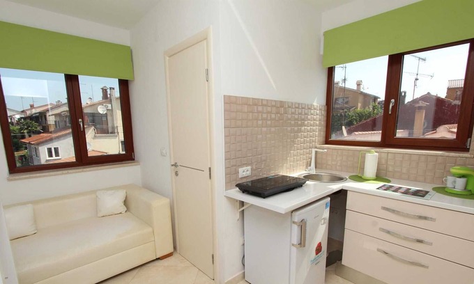 Rovinj Apartment | HORIZONT Studio 2nd floor