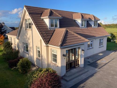 Moycarky House | Horse and Jockey Lodge