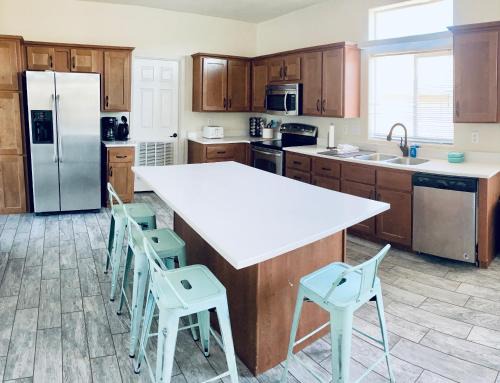 Page House | HorseshoeBendHouse is Close to canyons Renovated recently with boat parking