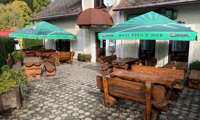 Karlovice House | Hospůdka U rybníčku