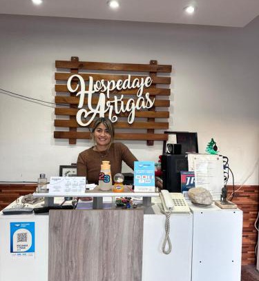 Corrientes Hotel | Hospedaje Artigas - Silvia Borda