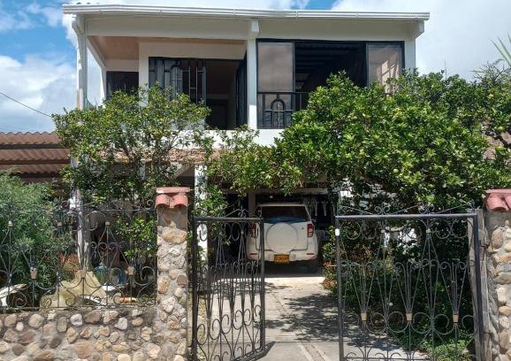 Guaduas House | Hospedaje Los Naranjos