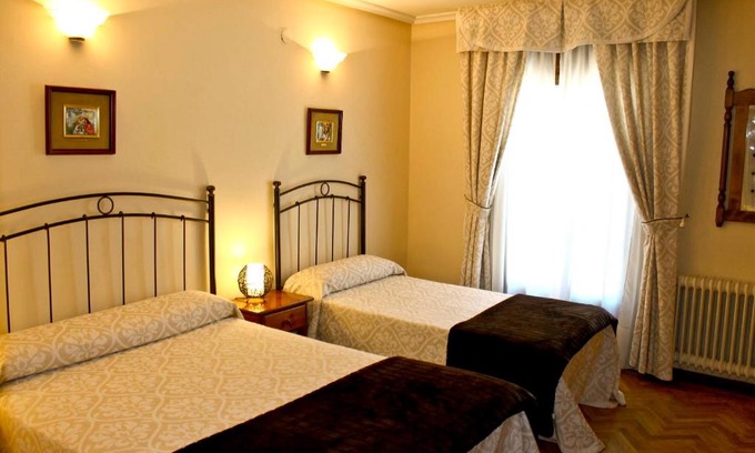 Old Town of Avila House | Hostal Alcántara