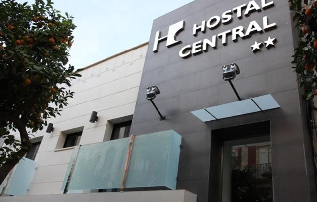 Ceuta House | Hostal Central