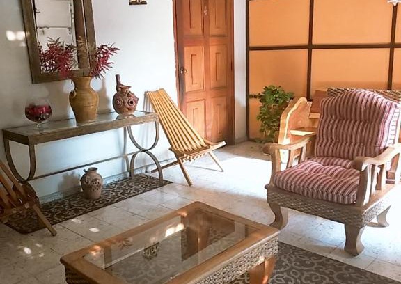 San Salvador Bed & Breakfast | Hostal Doña Marta