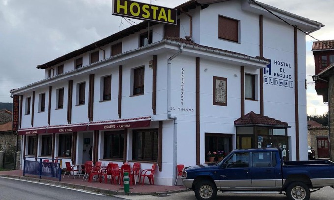 Cilleruelo de Bezana House | HOSTAL EL ESCUDO