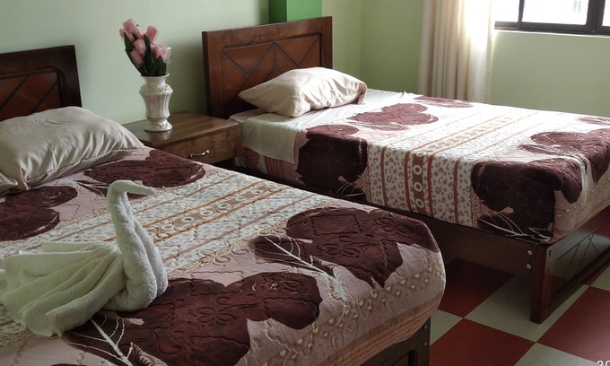 Copacabana Hostel | HOSTAL ETERNA PRIMAVERA