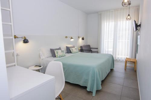 Carboneras House | Hostal La Isla