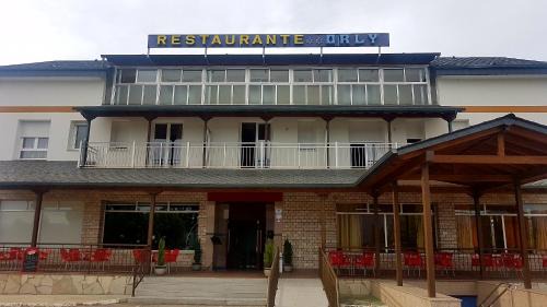 Camponaraya House | Hostal Orly