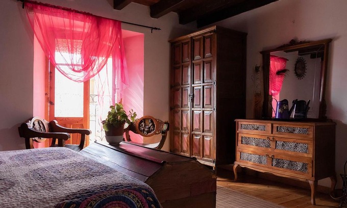 Hortiguela House | Hostal-Resturante La Moruga