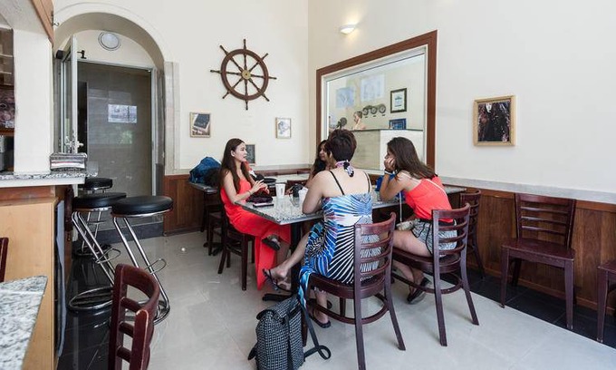 Centre Ville-Gare Hostel | Hostel ∙ 8 guests