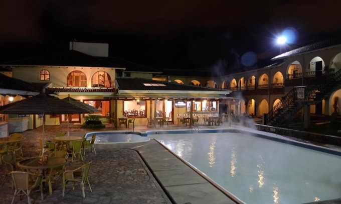 Banos Hotel | Hosteria Duran