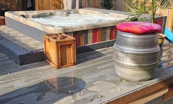 Cedar Park House | Hot tub-fire pit-game room-Lake Travis-sleeps 6-house near Austin in Cedar Park