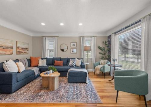 Parma Heights House | Hot Tub Game Room with Shuffleboard N64 Sleeps 8