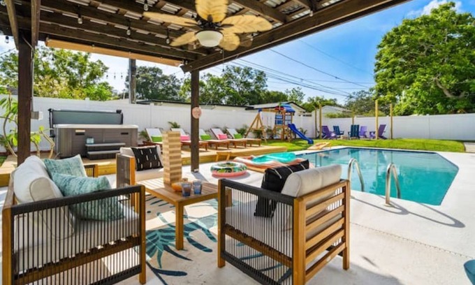 Clearwater House | Hot Tub, Heated Pool, Mini Golf Island Vibes